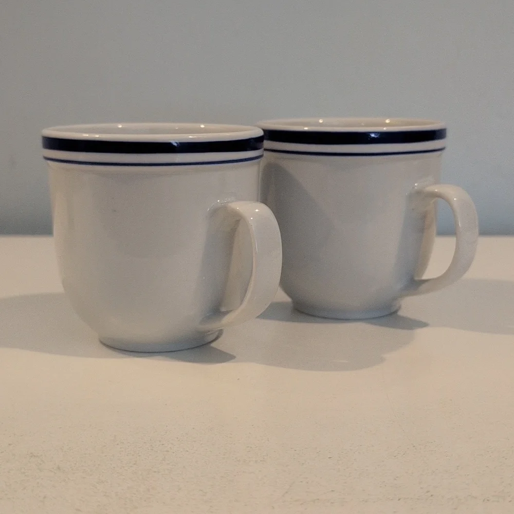 Pottery Barn Ceramic 12 Ounce Club Blue Coffee Mug Set.